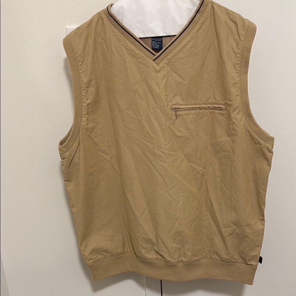 NWOT Polo Golf Ralph Lauren Tan Vest. Size Large.